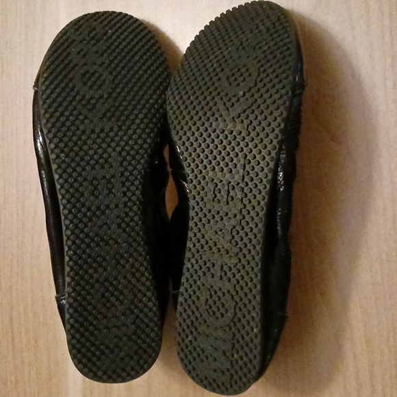 MICHAEL Michael Kors Black Patent Leather Ballet Flats in Size 7M - Picture 6 of 6